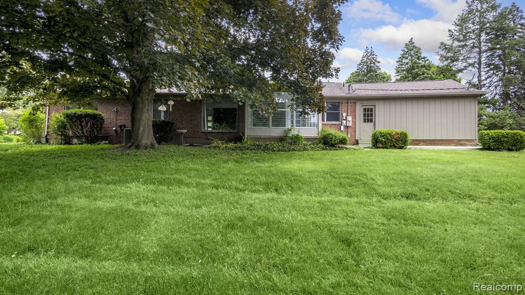 4845 KEITHDALE Lane, Bloomfield Hills, MI 48302 — Photo 34