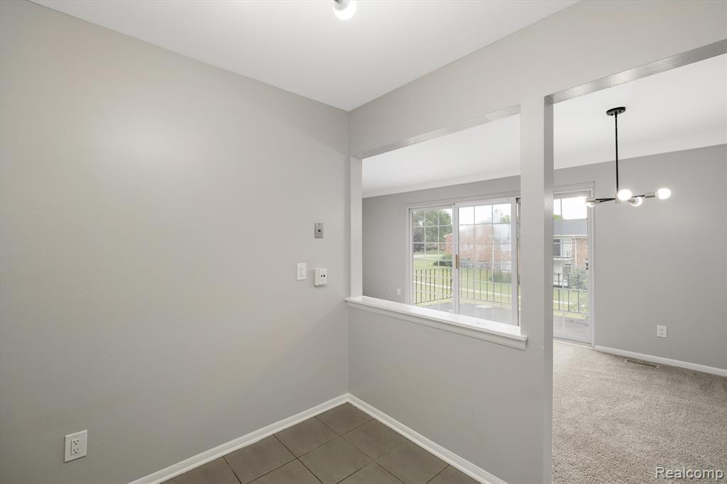 454 Fox Hills N Drive, 5, Bloomfield Hills, MI 48304 — Photo 17