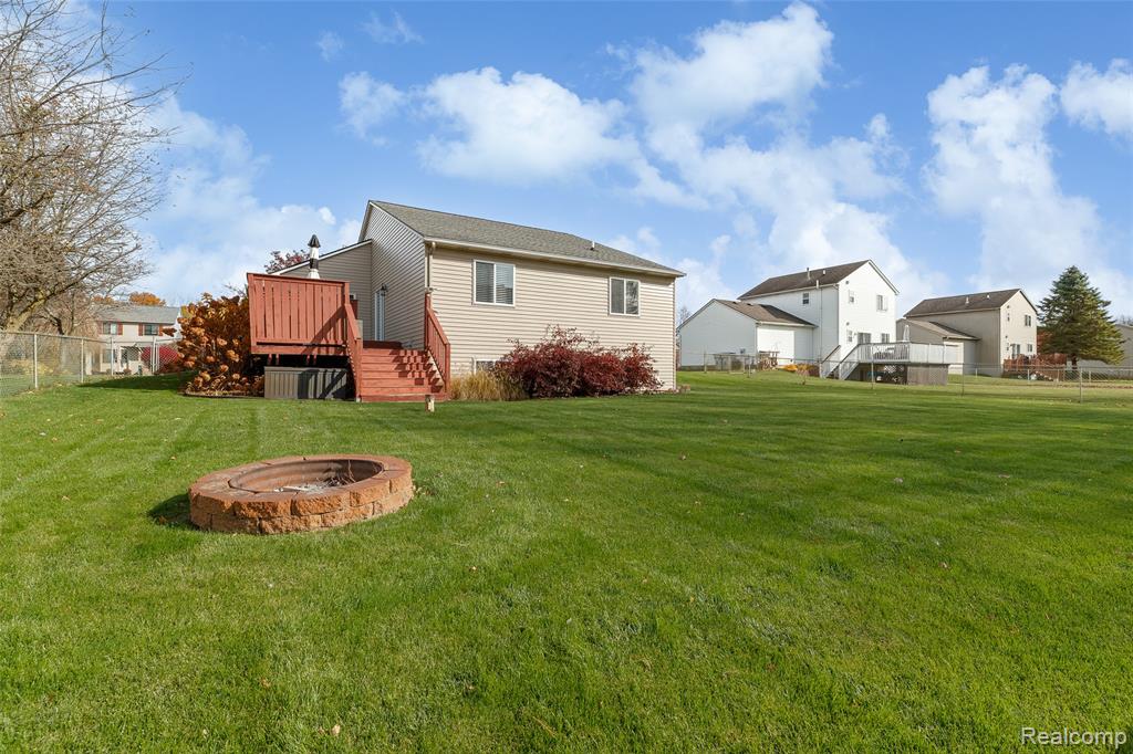 9031 Posey Drive, Northfield, MI 48189 — Photo 31