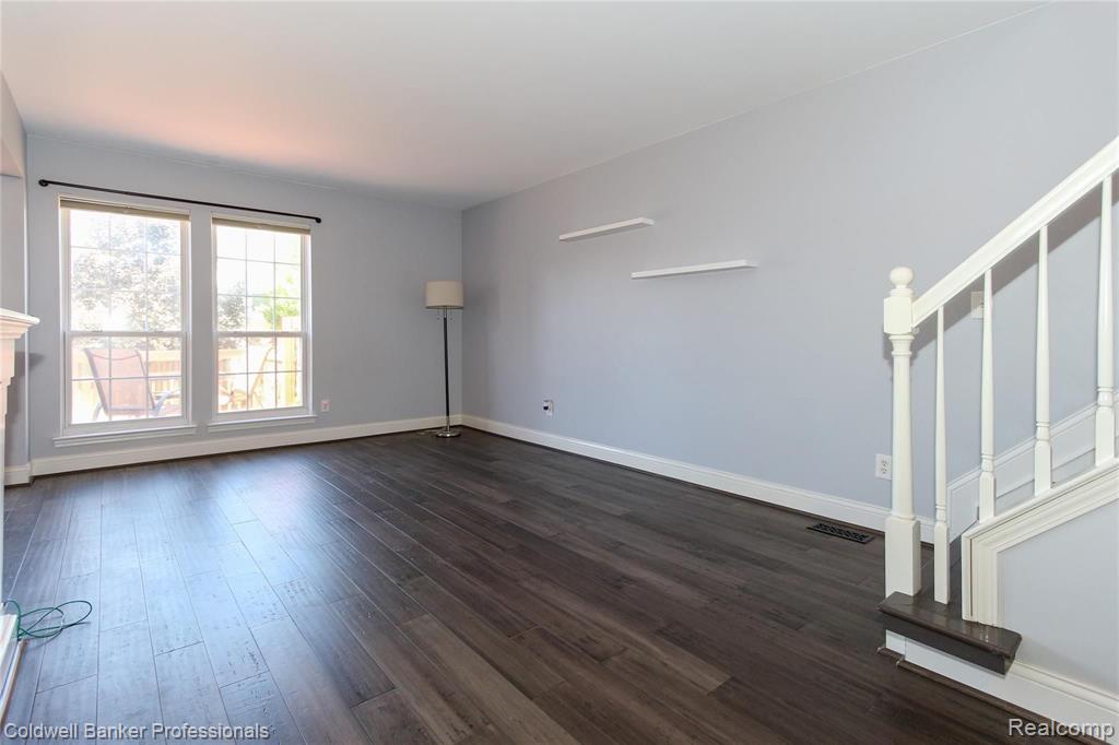 3110 VILLAGE Circle, Ann Arbor, MI 48108 — Photo 3