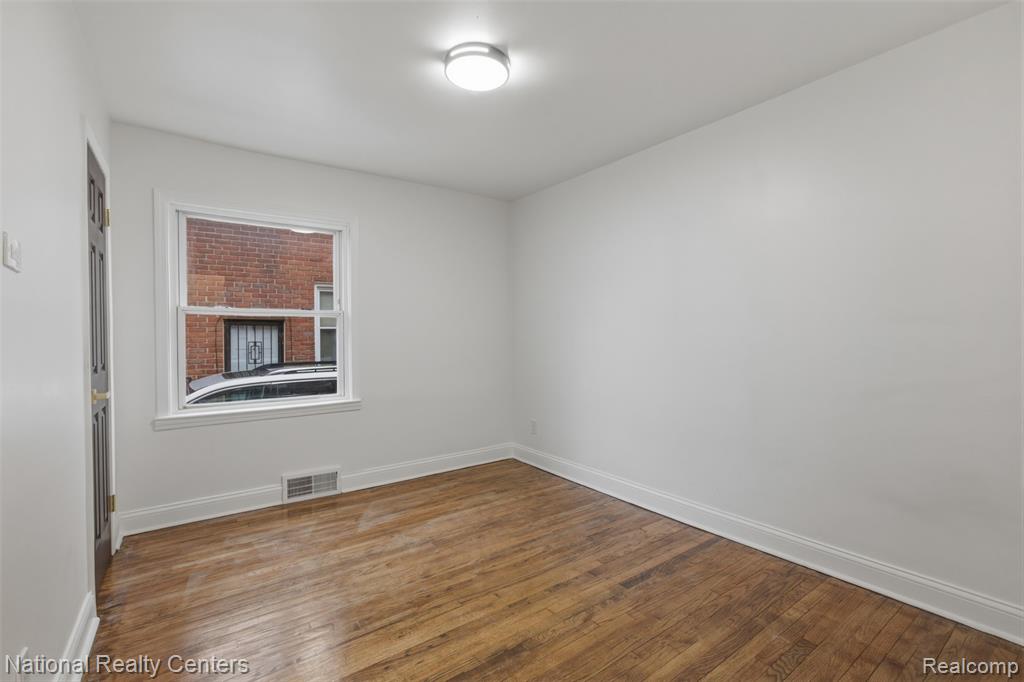19766 Whitcomb Street, Detroit, MI 48235 — Photo 11