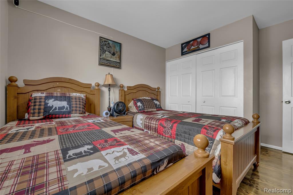 245 N Walnut Street, Mount Clemens, MI 48043 — Photo 16