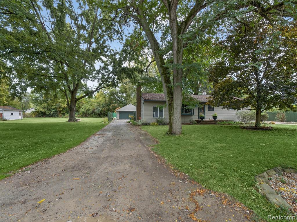 43801 Burtrig Road, Van Buren, MI 48111 — Photo 36