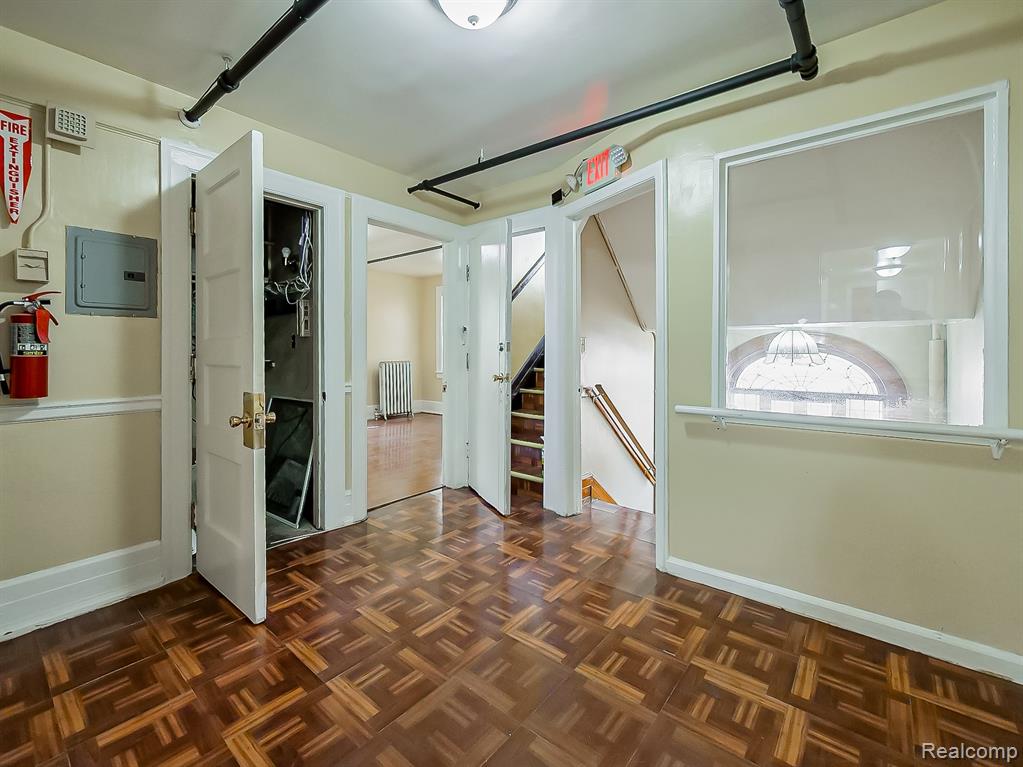 491 E GRAND Boulevard, Detroit, MI 48207 — Photo 27