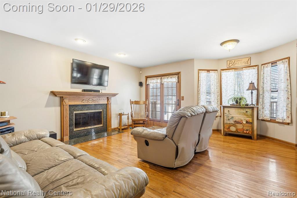 9008 Sussex Street, White Lake, MI — Photo 9
