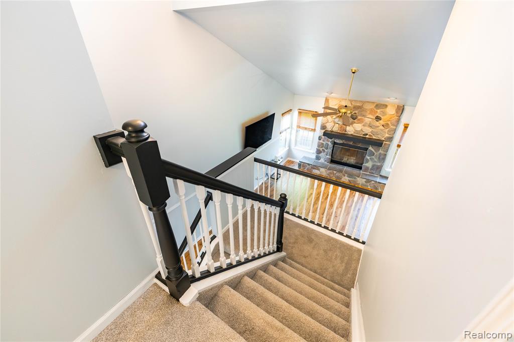 751 Lochaven Road, Waterford, MI 48327 — Photo 20