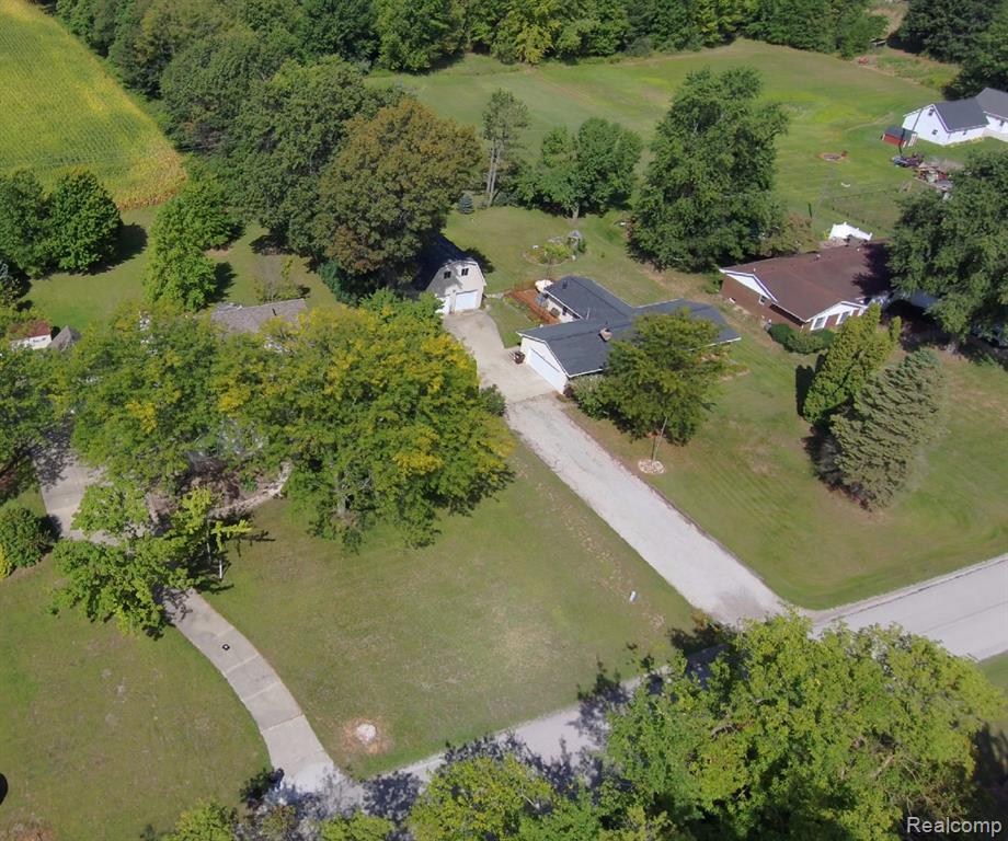 5324 Douglas Road, Monroe, MI 48140 — Photo 8