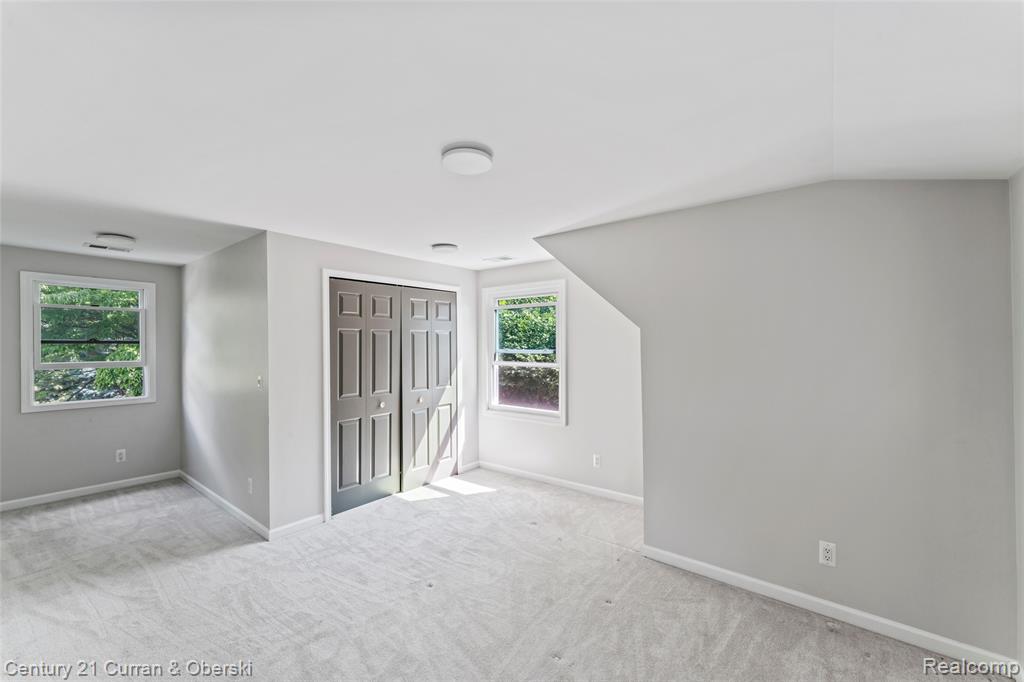505 Hollywood Avenue, Grosse Pointe Woods, MI 48236 — Photo 24