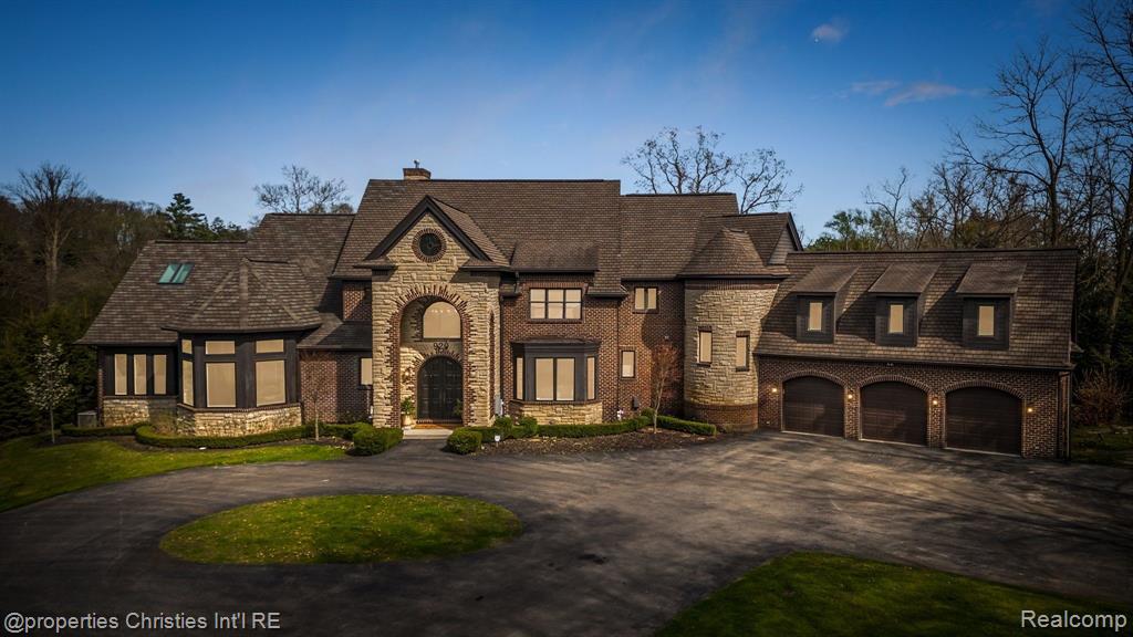 920 SOUTHDOWN Road, Bloomfield Hills, MI 48304 — Photo 9
