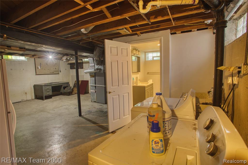 7475 Fenton Street, Dearborn Heights, MI 48127 — Photo 25