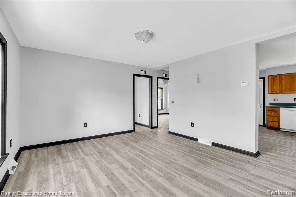 415 Hilton Road, Ferndale, MI 48220 — Photo 17