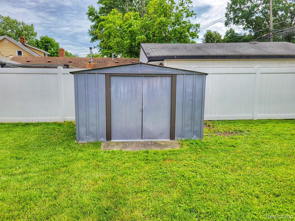 4612 KATHERINE Street, Dearborn Heights, MI 48125 — Photo 26