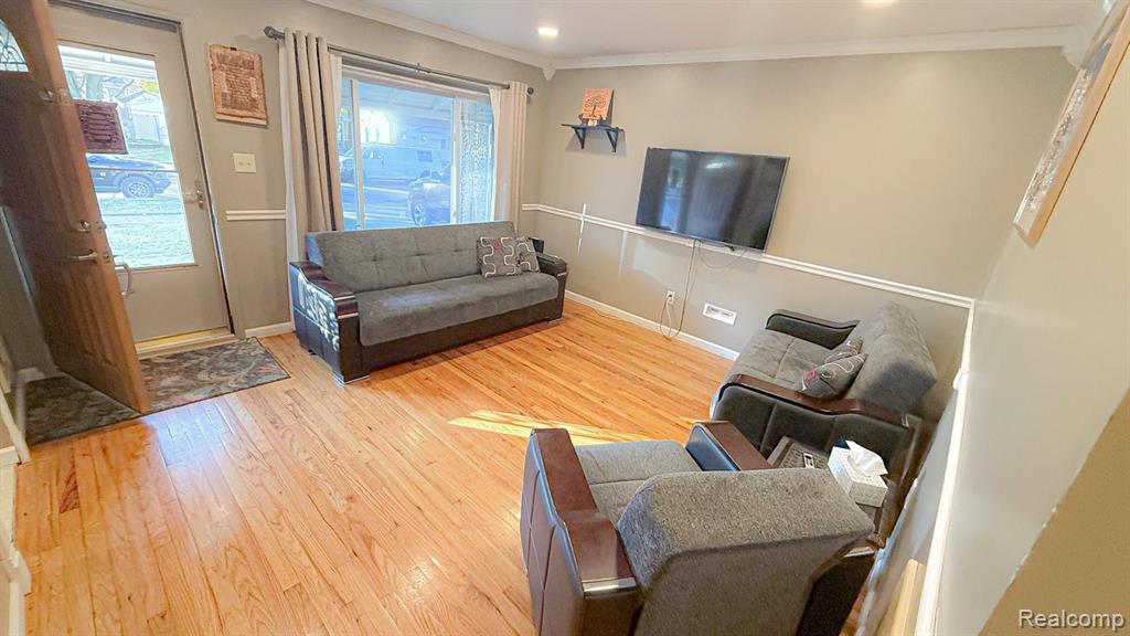5728 Nightingale Street, Dearborn Heights, MI 48127 — Photo 5