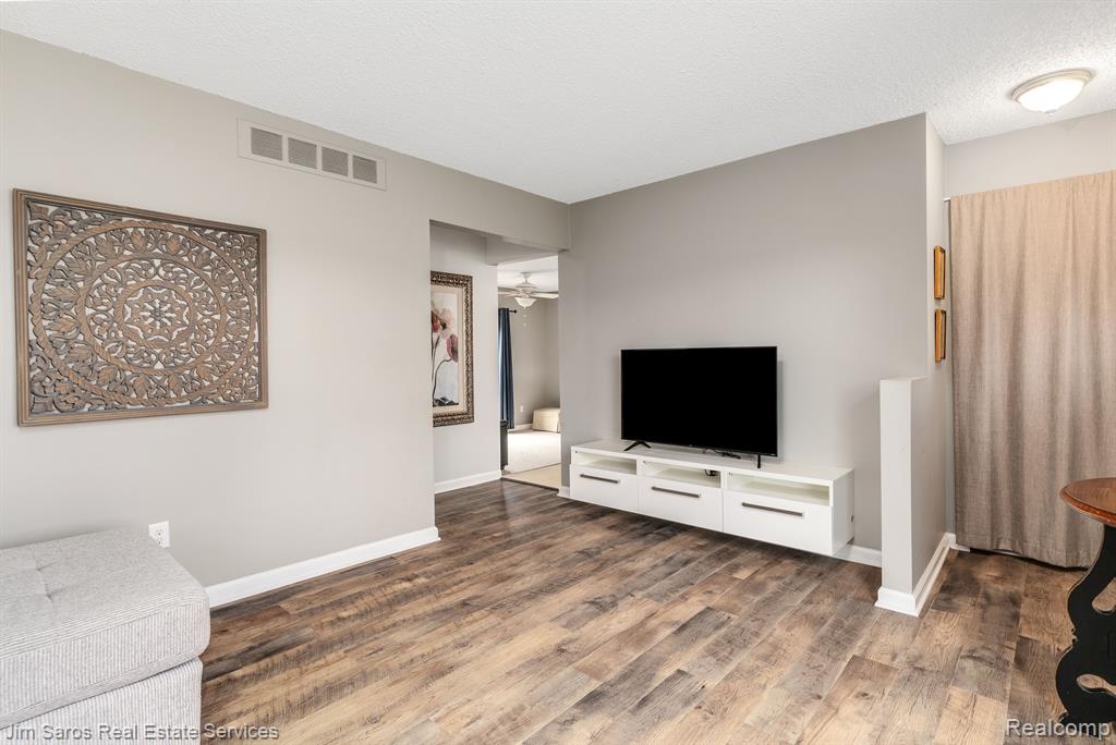 50463 ANDERS Street, Chesterfield, MI 48047 — Photo 4