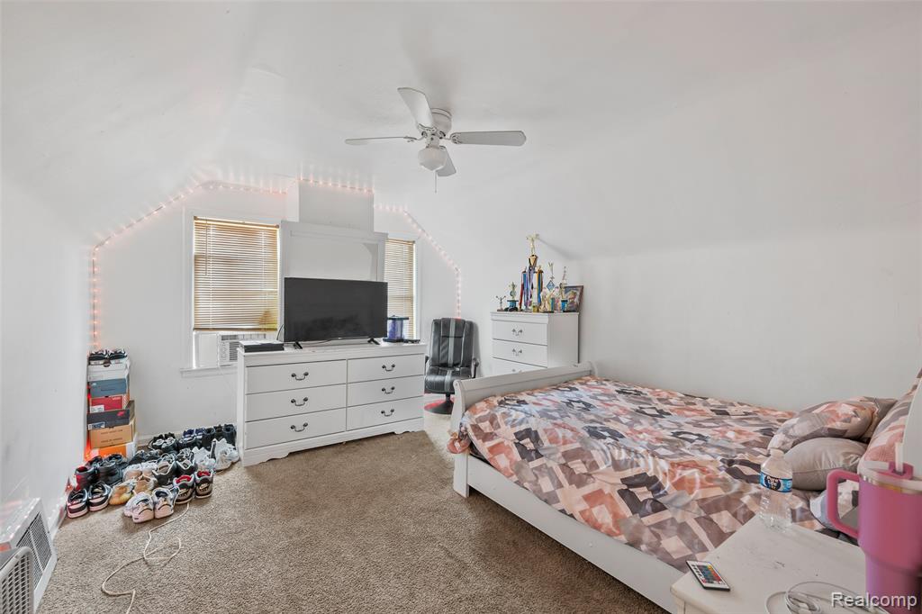 7784 METTETAL Street, Detroit, MI 48228 — Photo 12