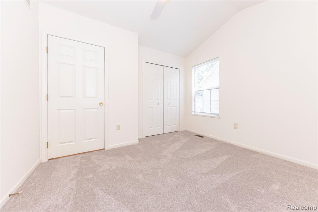 4036 BOULDER POND Drive, 15, Ann Arbor, MI 48108 — Photo 29
