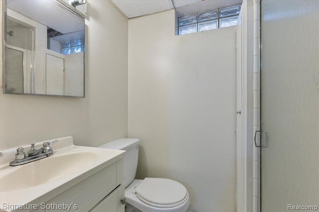 888 HUMPHREY AVE, Birmingham, MI 48009 — Photo 17