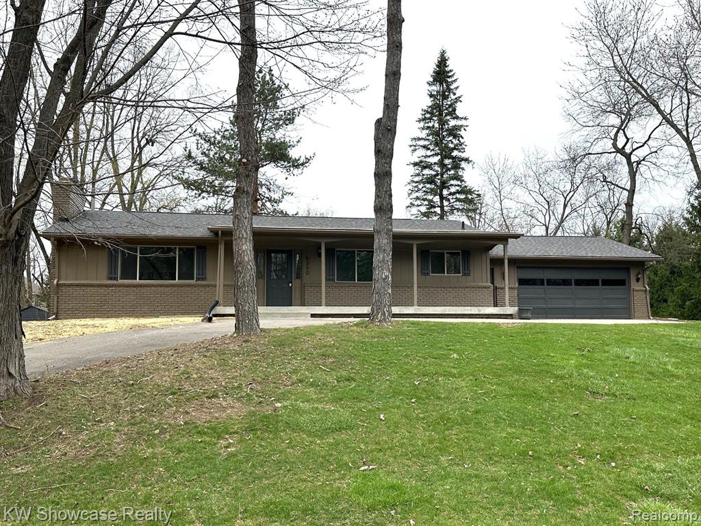 6350 BROCKHURST BLVD Boulevard, West Bloomfield, MI — front exterior