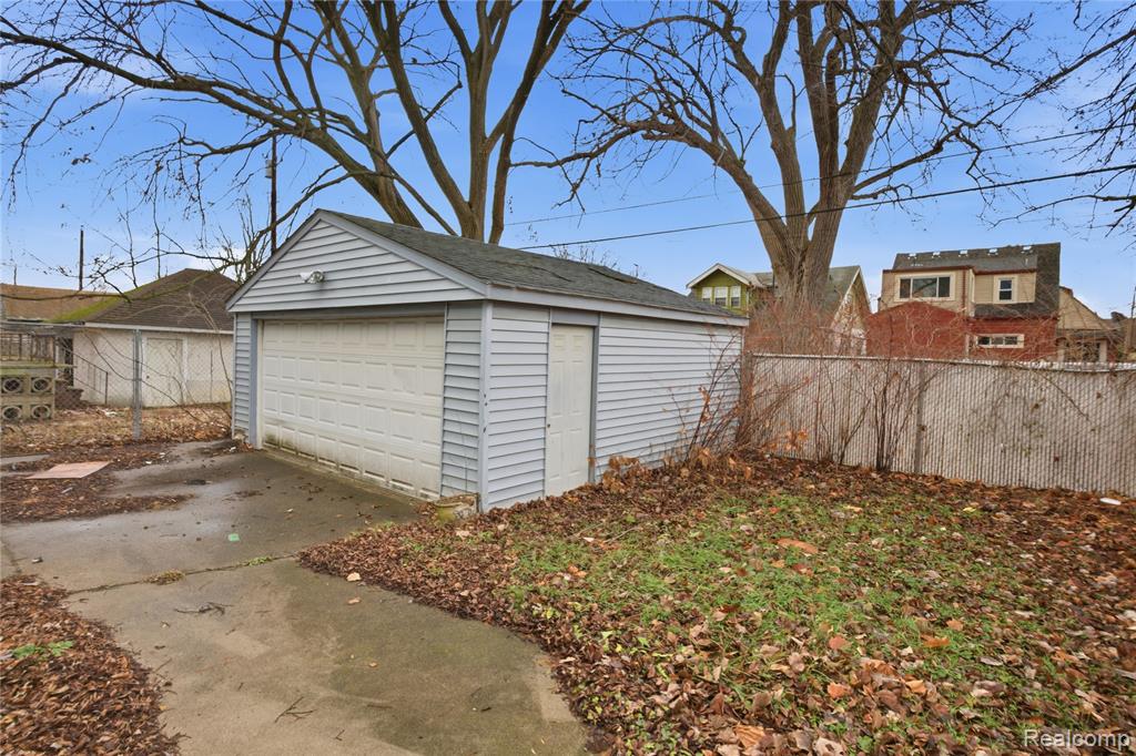 229 Eason Street, Highland Park, MI 48203 — Photo 5