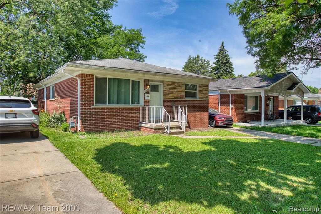 7475 Fenton Street, Dearborn Heights, MI 48127 — Photo 2