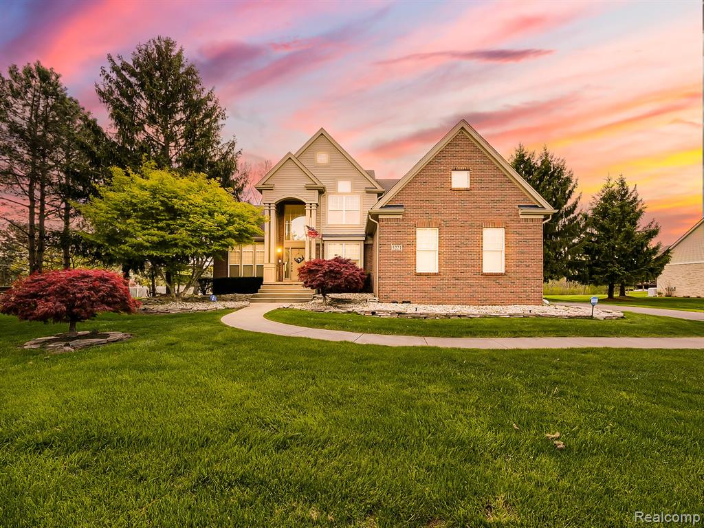 5221 Sandlewood Drive, Commerce Twp, MI 48382 — front exterior
