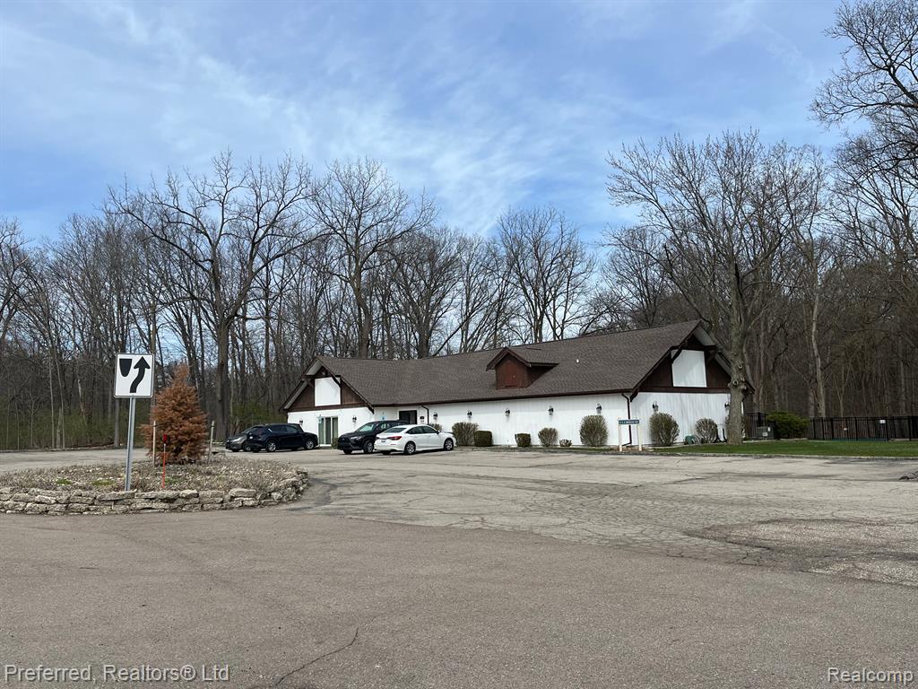 7482 Woodview Street, 1, Westland, MI — Photo 13