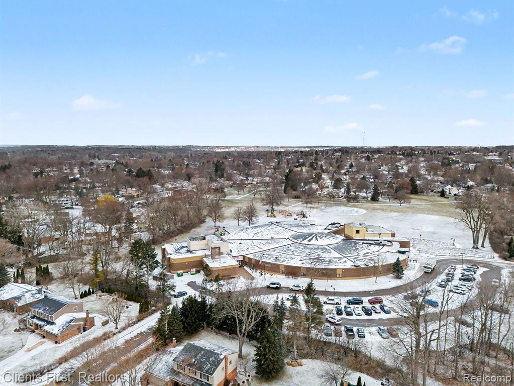 42356 Cotswold Court, Northville, MI, 48168