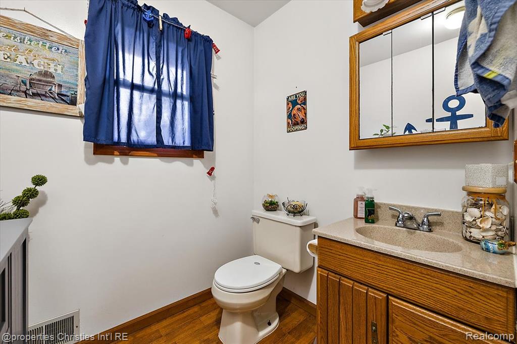 7871 Sunset Street, West Bloomfield, MI 48323 — Photo 11
