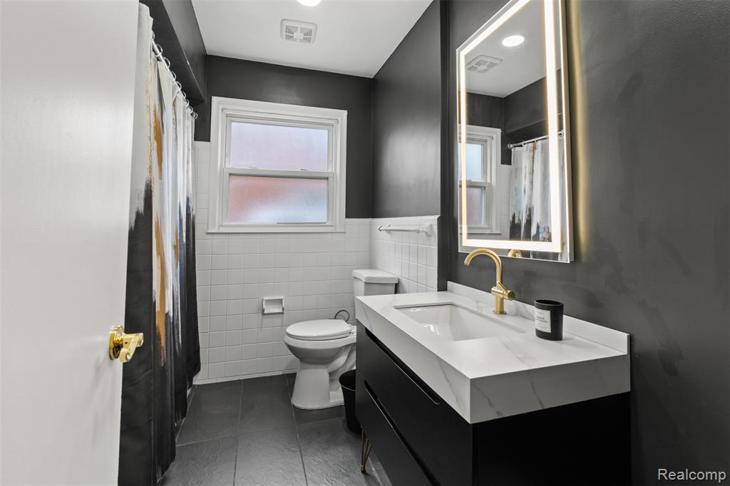 6771 Sunset Street, Garden City, MI — Photo 12