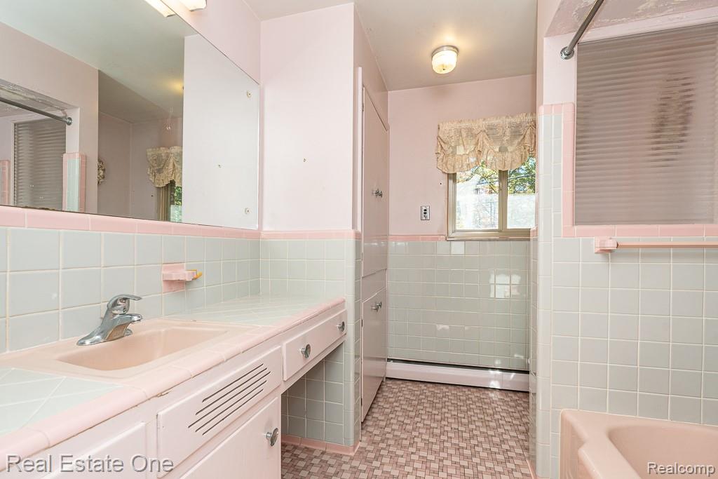 515 Whims Lane, Rochester, MI 48306 — Photo 21
