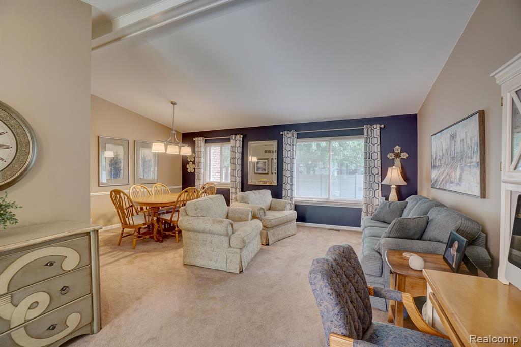 5760 LARKINS Drive, Troy, MI 48085 — Photo 7