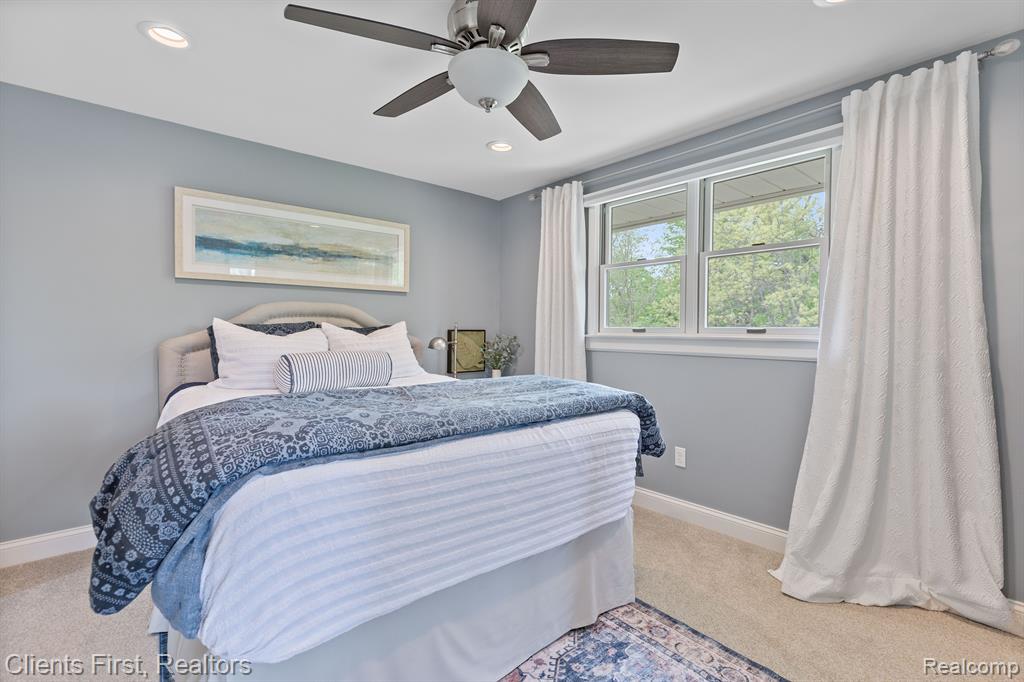 9193 HACKBERRY Avenue, Plymouth, MI 48170 — Photo 18