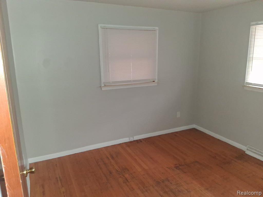 8791 E Outer Drive, Detroit, MI 48213 — Photo 9