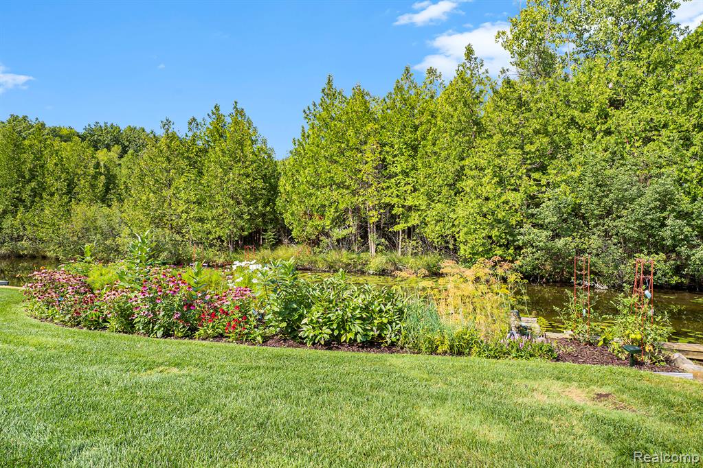 4973 Parview Drive, Clarkston, MI — Photo 57