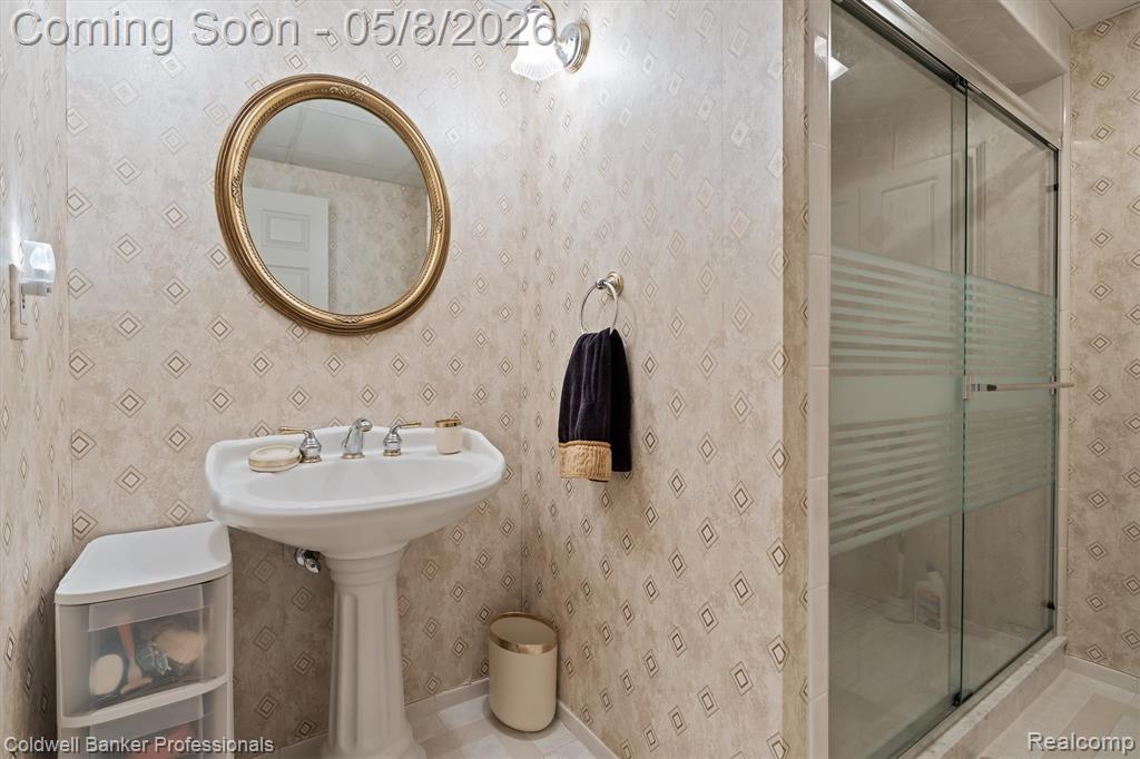 46770 Southview Lane, Plymouth, MI 48170 — Photo 42