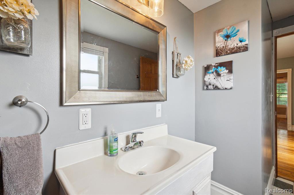 9589 CLINTON MACON Road, Tecumseh, MI 49286 — Photo 16
