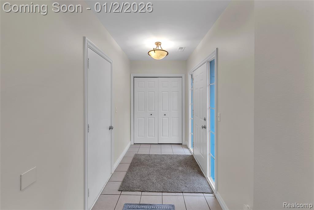 45640 Warwick Drive, Macomb, MI 48044 — Photo 7