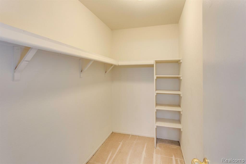 24547 PRIMROSE Lane, Southfield, MI 48033 — Photo 19
