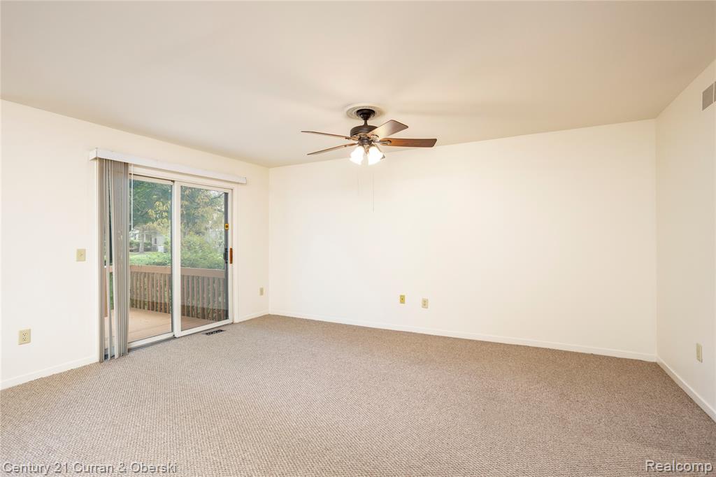 9429 Westwind Drive, Livonia, MI 48150 — Photo 10
