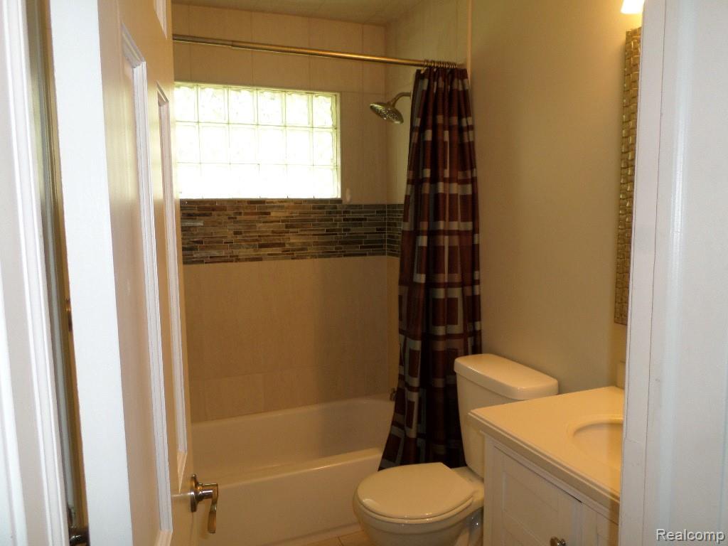 50763 Lenox Street, New Baltimore, MI 48047 — Photo 18