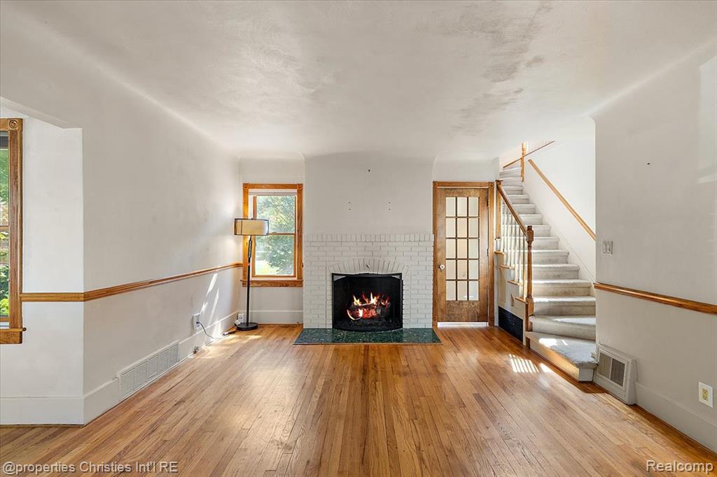524 Oakland Avenue, Birmingham, MI 48009 — Photo 12