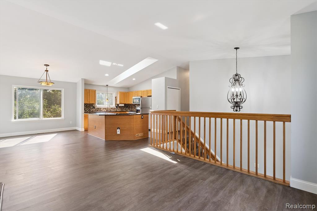 480 Andover Woods Drive, Fenton, MI 48430 — Photo 8