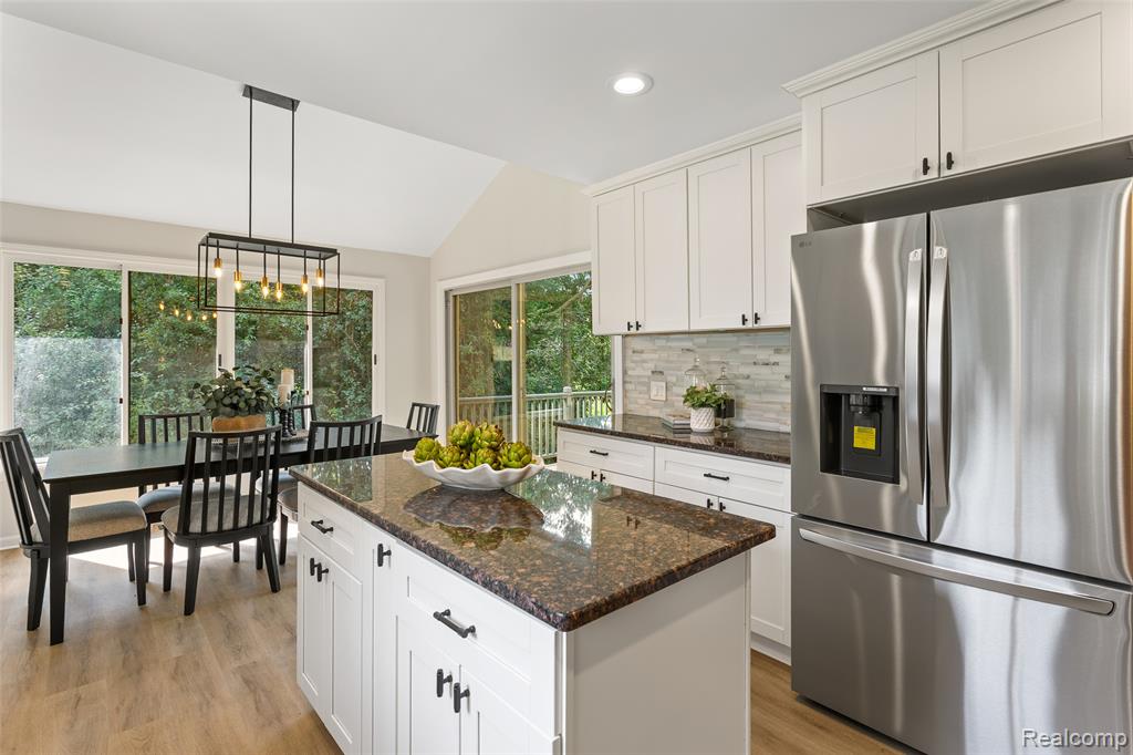 6890 Duchess Court, Troy, MI 48098 — Photo 19
