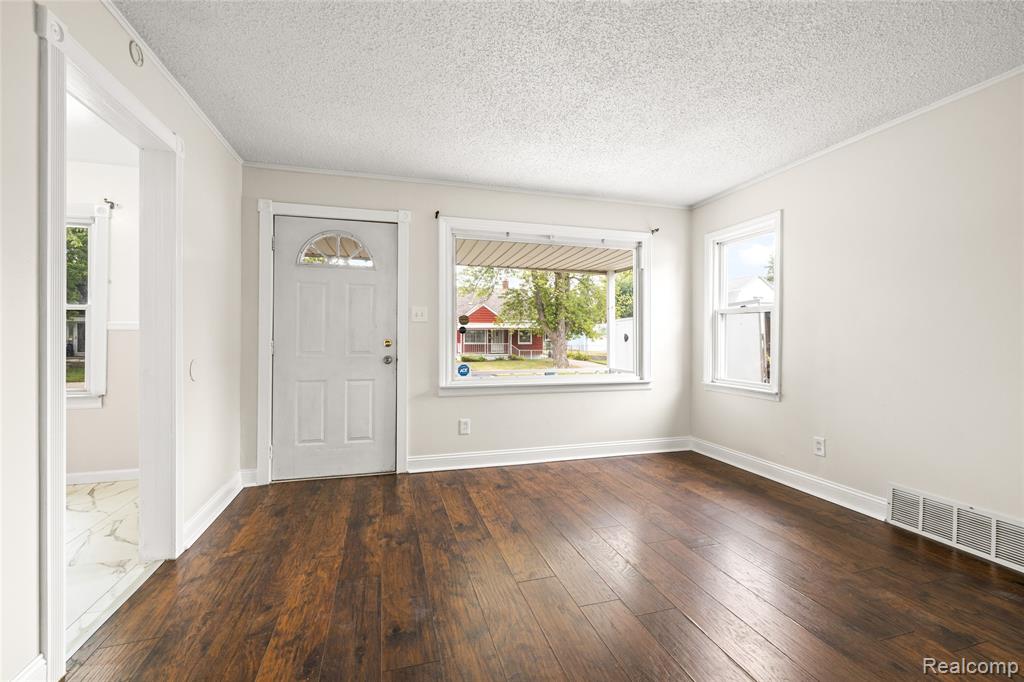 4175 Helen Avenue, Lincoln Park, MI 48146 — Photo 4