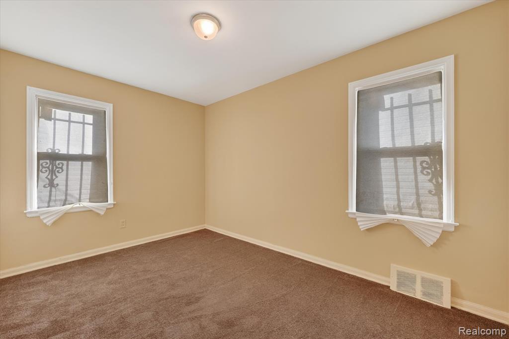 9178 Sussex Street, Detroit, MI 48228 — Photo 21