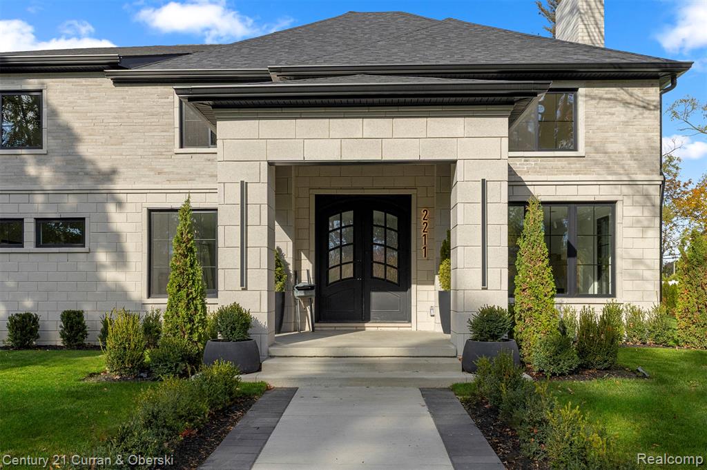 2211 Golfview Drive, Dearborn, MI, 48128