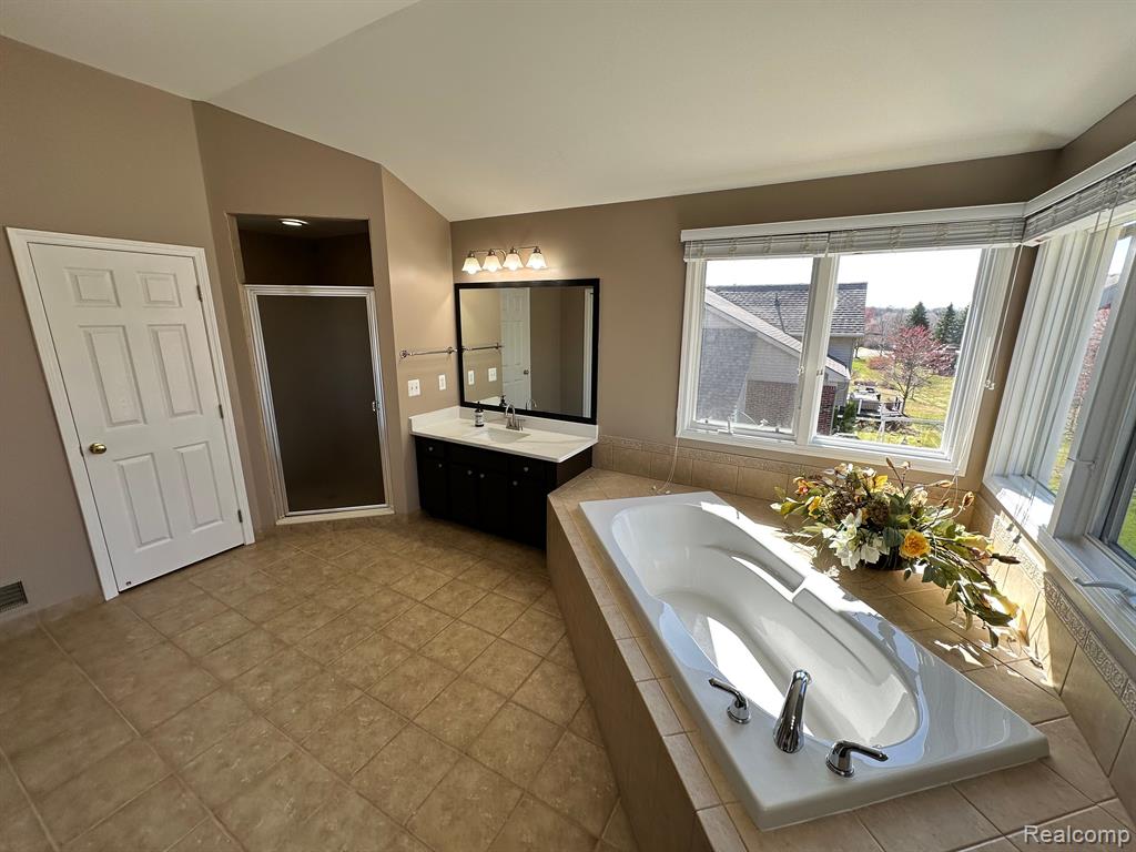16983 COURVILLE Drive, Northville, MI 48168 — Photo 58