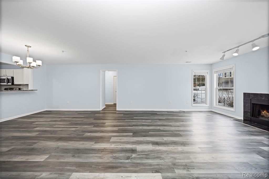 28139 Carlton Way Drive, Novi, MI 48377 — Photo 5