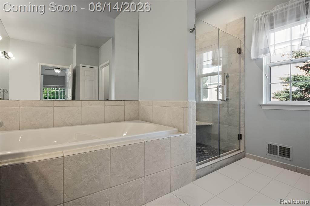 47920 Vistas Circle Drive N, Canton, MI 48188 — Photo 13