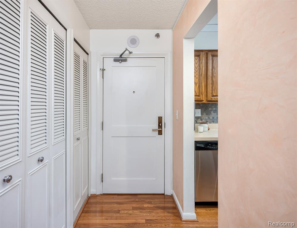 411 S Old Woodward Avenue, 923, Birmingham, MI 48009 — Photo 8